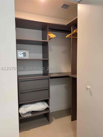 11 NE 6th St 705, Miami, FL 33132
