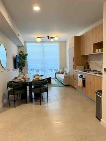 11 NE 6th St 705, Miami, FL 33132