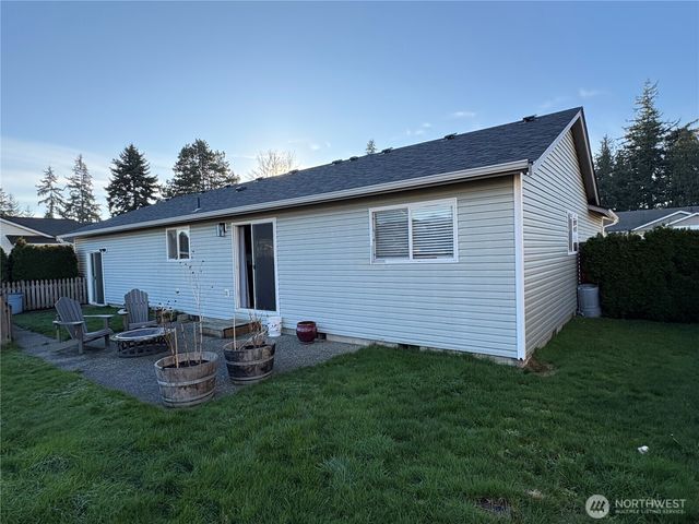 180 Moss Lane, Burlington, WA 98233