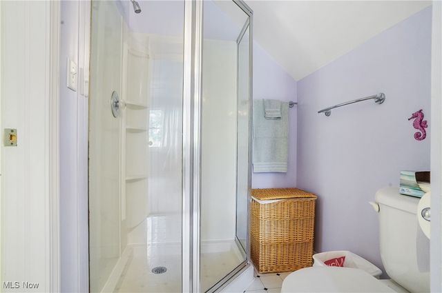 238 Valleyview Drive, Kent, OH 44240