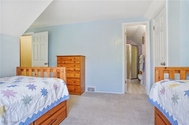 238 Valleyview Drive, Kent, OH 44240