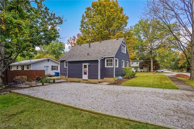 238 Valleyview Drive, Kent, OH 44240