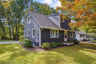 238 Valleyview Drive, Kent, OH 44240