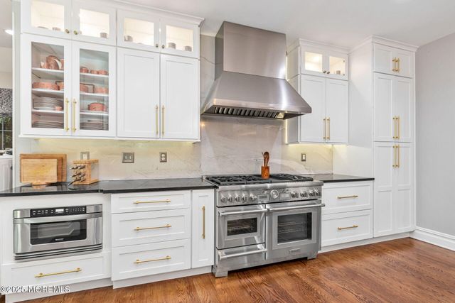 9 Withers Lane, Atlantic Highlands, NJ 07716
