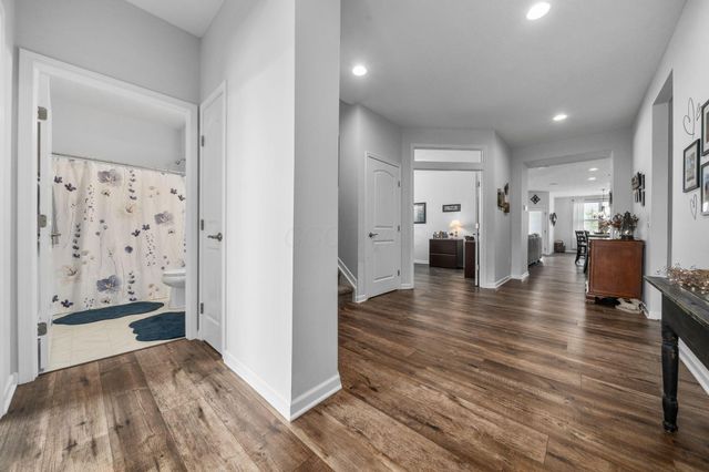 727 Fescue Road, Galena, OH 43021