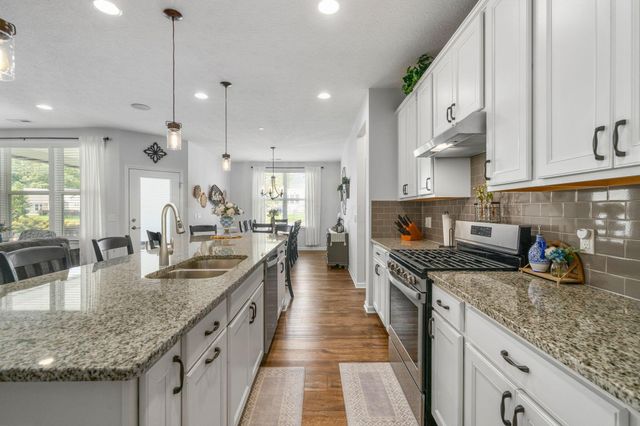 727 Fescue Road, Galena, OH 43021