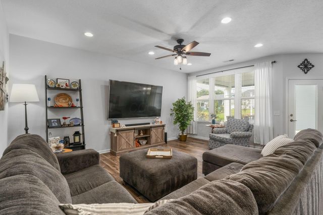727 Fescue Road, Galena, OH 43021