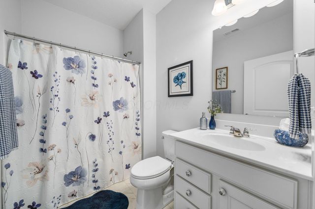 727 Fescue Road, Galena, OH 43021