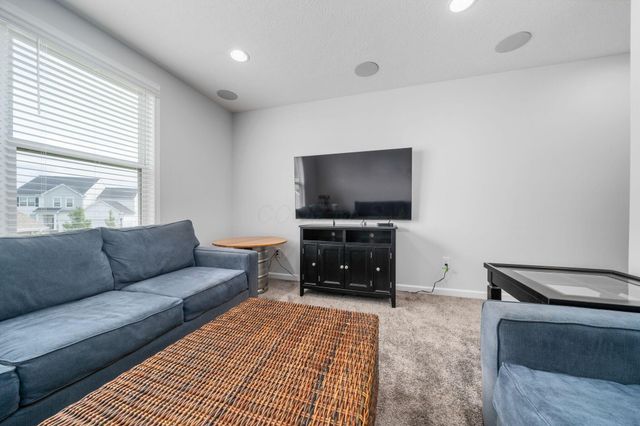 727 Fescue Road, Galena, OH 43021