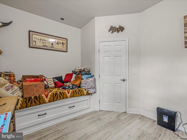 269 MOUNTAIN LAUREL DR, Berkeley Springs, WV 25411