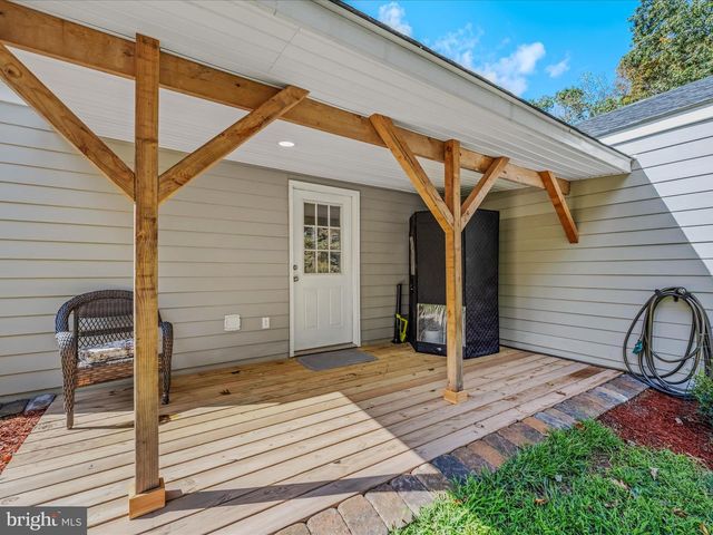 269 MOUNTAIN LAUREL DR, Berkeley Springs, WV 25411