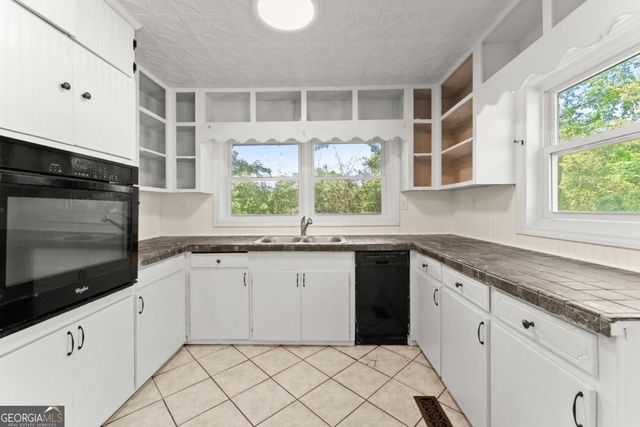 1076 Highway 9 N, Dawsonville, GA 30534