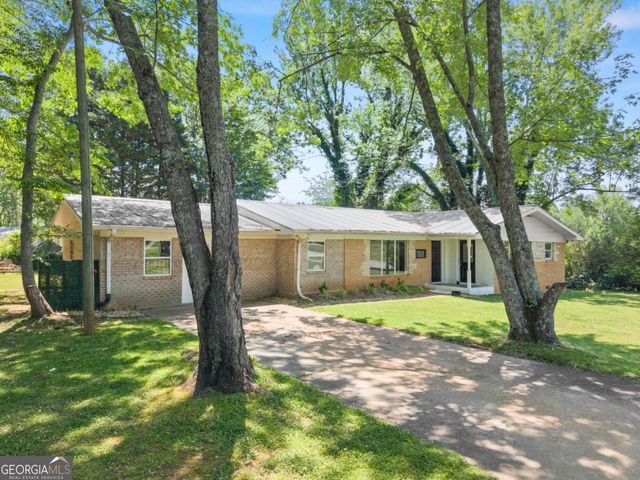 1076 Highway 9 N, Dawsonville, GA 30534
