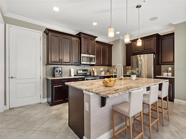 592 MERRY BROOK CIRCLE, Sanford, FL 32771