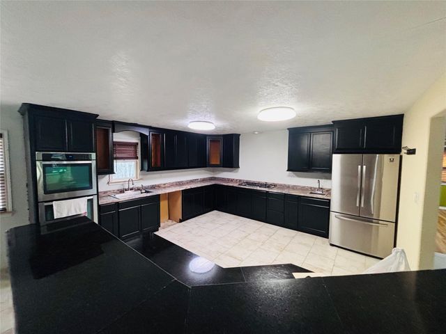 569 E Capps Road, Livingston, TX 77351