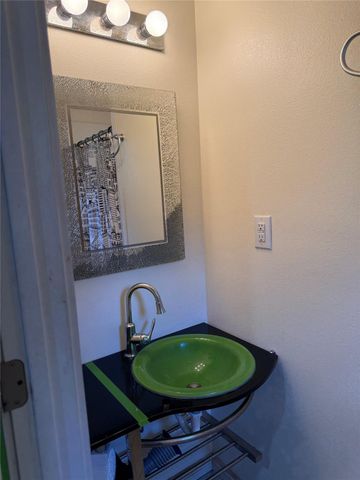 569 E Capps Road, Livingston, TX 77351