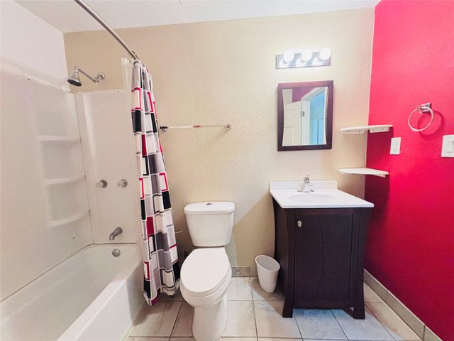 569 E Capps Road, Livingston, TX 77351