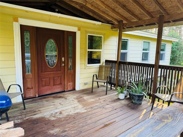 569 E Capps Road, Livingston, TX 77351