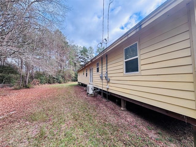 569 E Capps Road, Livingston, TX 77351