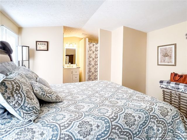 374 Worthington Street, Worthington, IN 47471