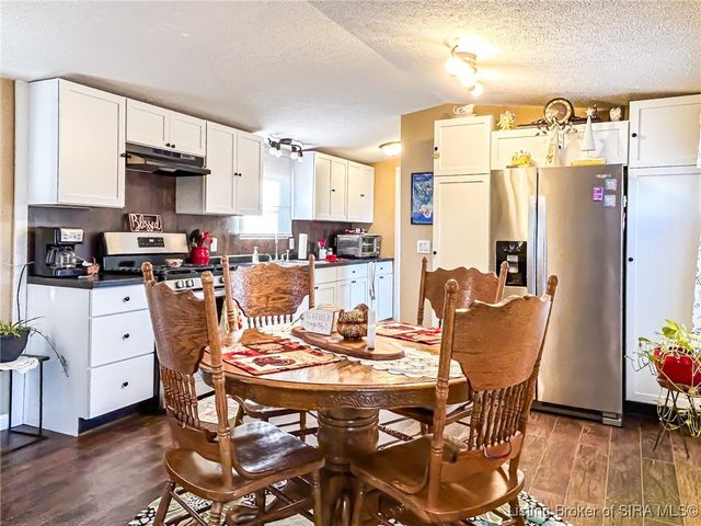 374 Worthington Street, Worthington, IN 47471