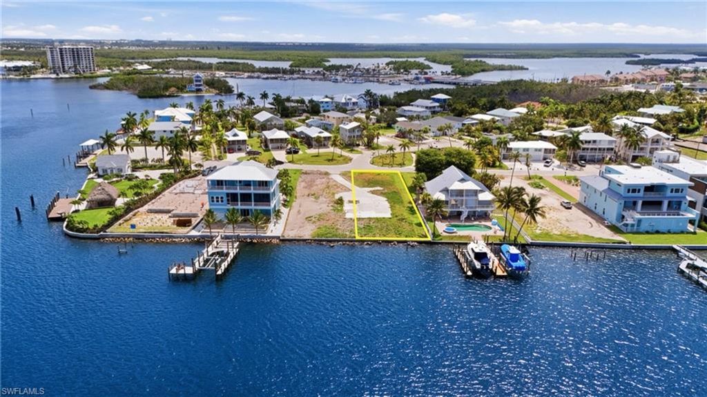 926 San Carlos DR, FORT MYERS BEACH, FL 33931 — photo 3