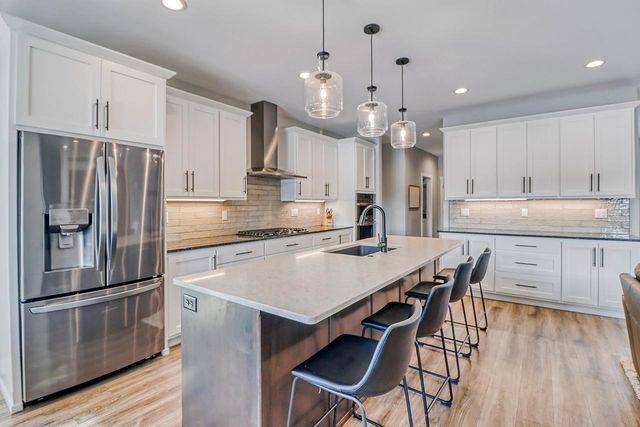 2700 Golden Lane S, Fargo, ND 58104