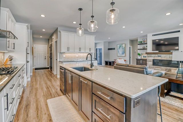 2700 Golden Lane S, Fargo, ND 58104