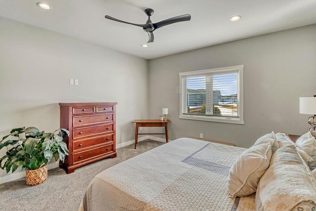 2700 Golden Lane S, Fargo, ND 58104