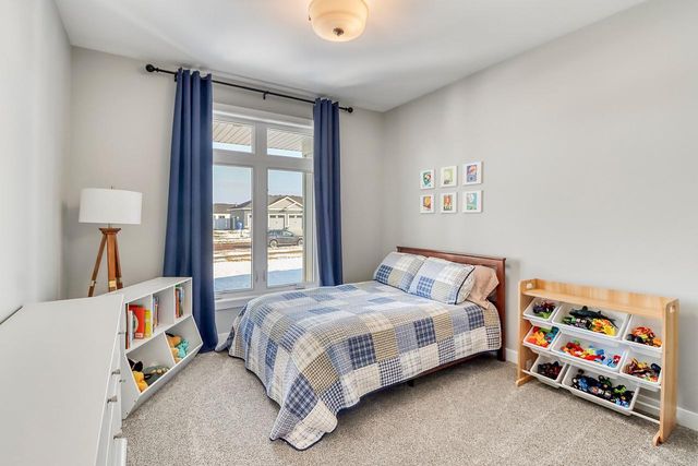 2700 Golden Lane S, Fargo, ND 58104