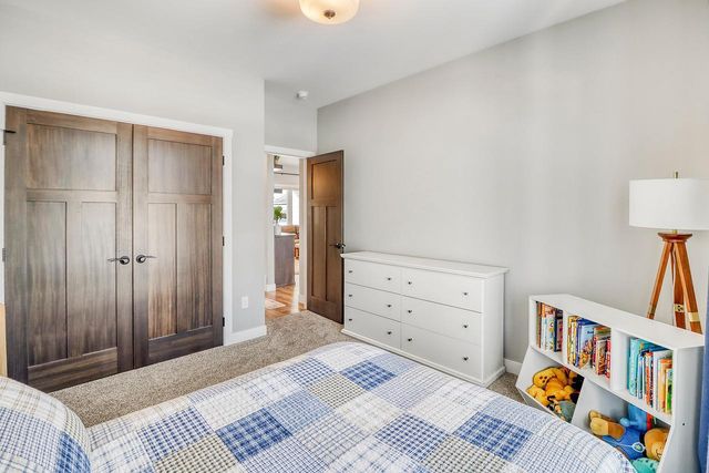 2700 Golden Lane S, Fargo, ND 58104