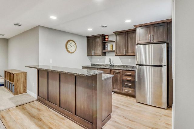 2700 Golden Lane S, Fargo, ND 58104