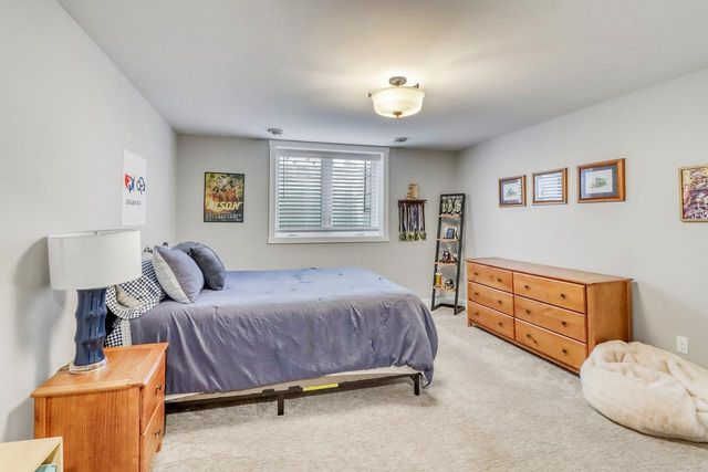 2700 Golden Lane S, Fargo, ND 58104