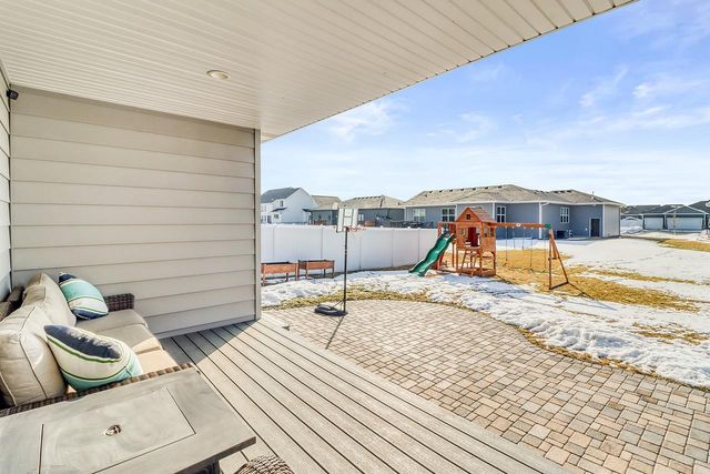 2700 Golden Lane S, Fargo, ND 58104