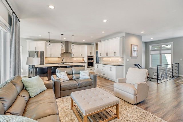 2700 Golden Lane S, Fargo, ND 58104