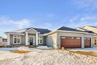 2700 Golden Lane S, Fargo, ND 58104