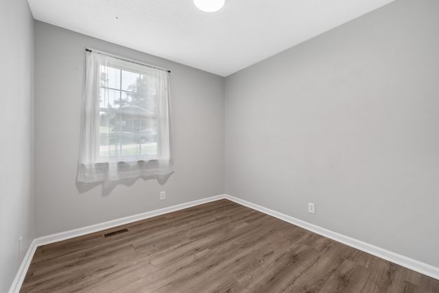 2009 Rosemary Dr, Clarksville, TN 37042