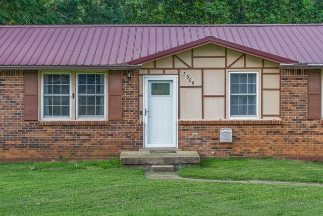 2009 Rosemary Dr, Clarksville, TN 37042