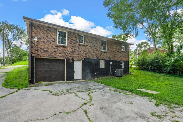 2009 Rosemary Dr, Clarksville, TN 37042