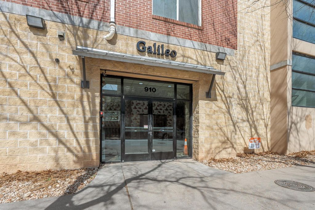 910 W 25th ST 406, Austin, TX 78705