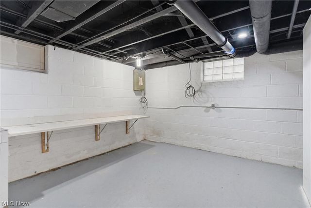 325 E 326th Street, Willowick, OH 44095