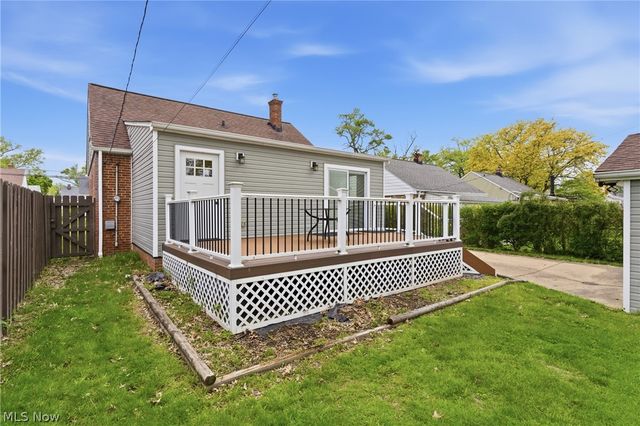325 E 326th Street, Willowick, OH 44095