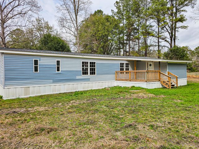 261 Field Creek Road, Ruffin, SC 29475