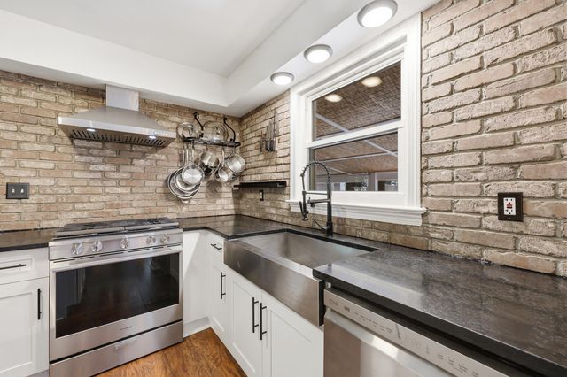 1215 Wimbee Drive, Charleston, SC 29407