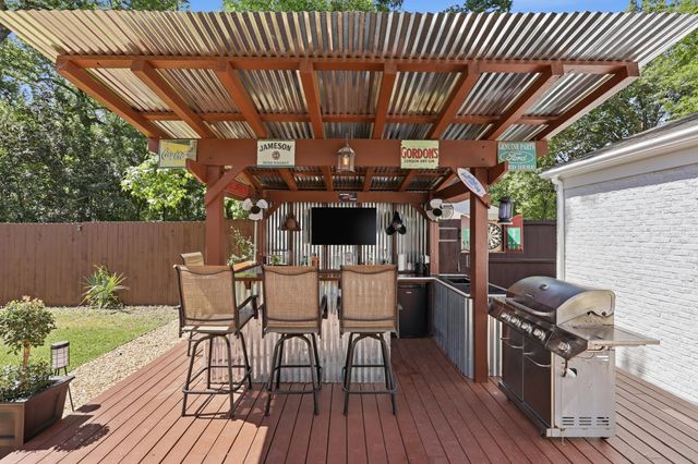 1215 Wimbee Drive, Charleston, SC 29407