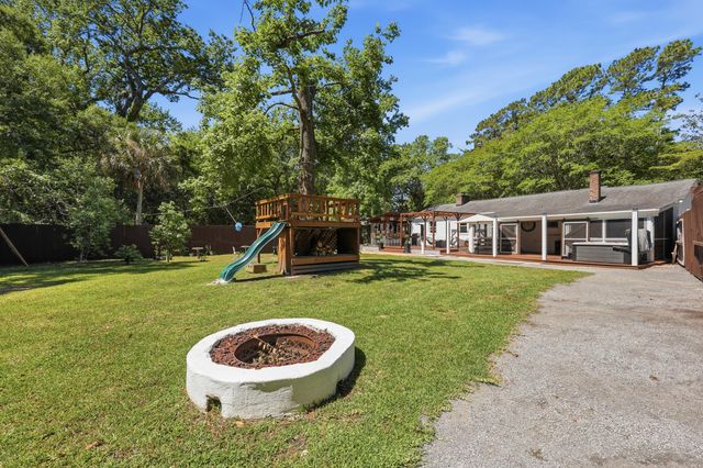 1215 Wimbee Drive, Charleston, SC 29407