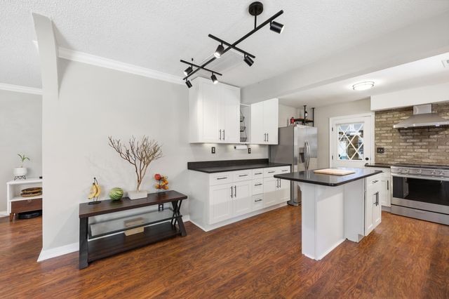 1215 Wimbee Drive, Charleston, SC 29407