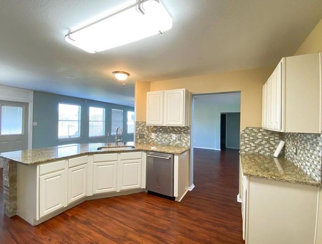 402 Blackman TRL, Hutto, TX 78634