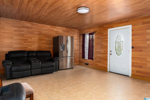 525 WOODWARD ROAD, Midfield, AL 35228