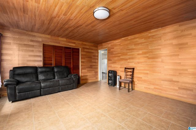 525 WOODWARD ROAD, Midfield, AL 35228